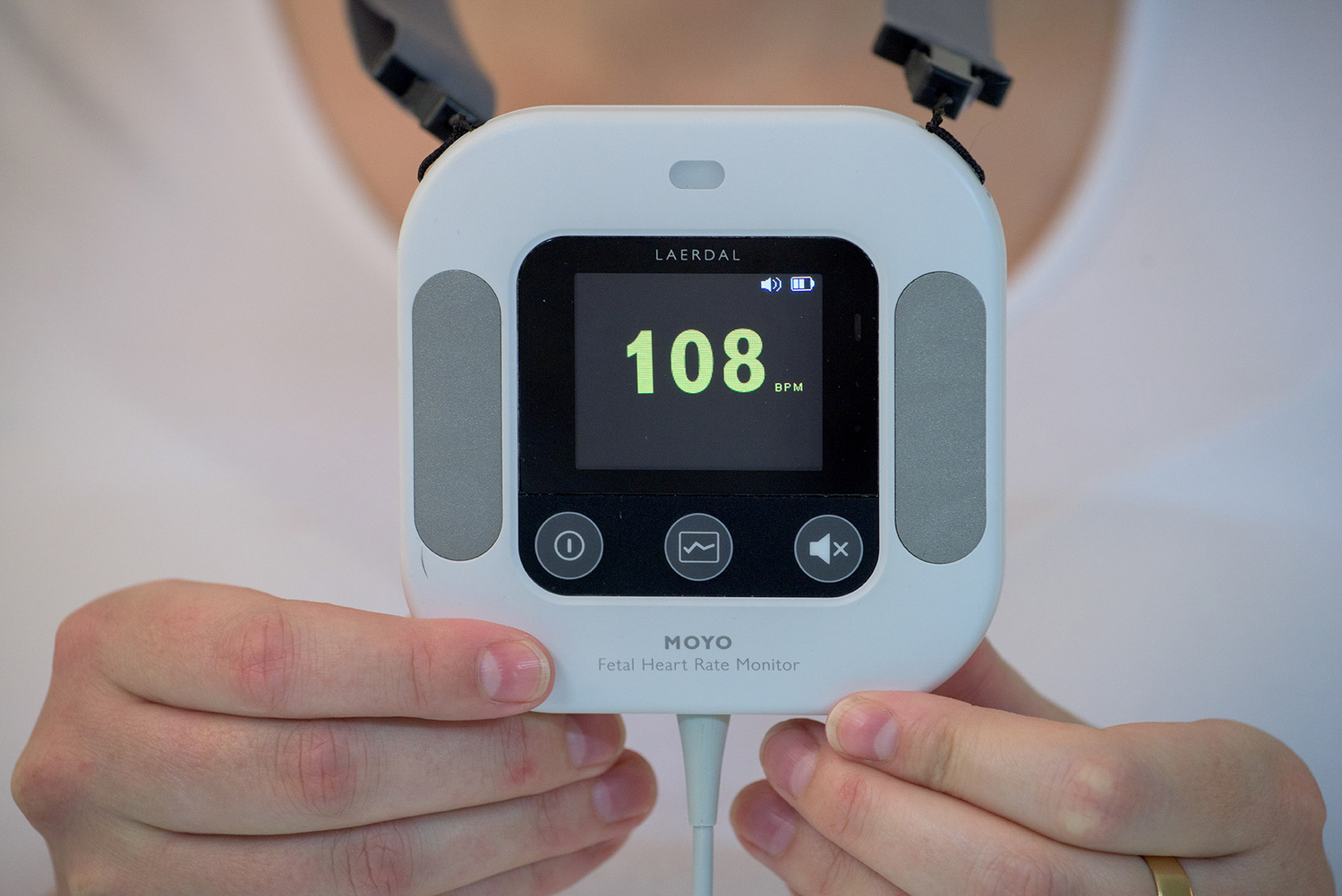 Monitoring your baby's heartbeat (fetal heartrate monitoring